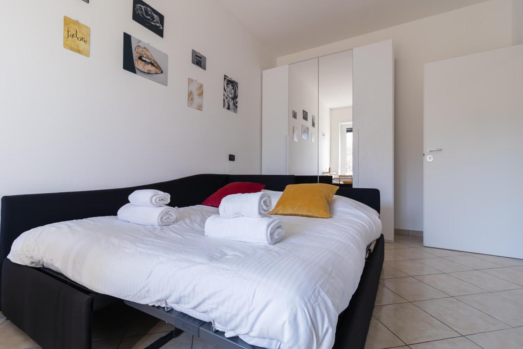 Abbiategrasso - Bocconi - 2 Camere Da Letto Милан Экстерьер фото